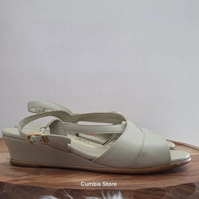 SAS Women's Wedge Casual Sandals Comfort Size 8M Light Beige Leather - Image 1 of 4