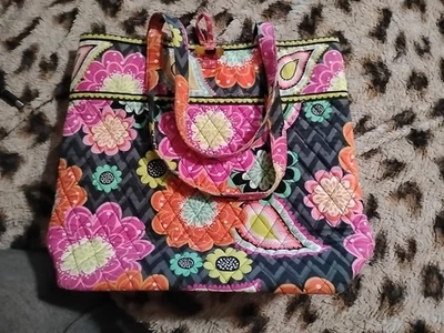 Vera Bradley Ziggy Zinnia Large Toggle Tote Paisley Floral Lightweight Bag - Image 1 of 4
