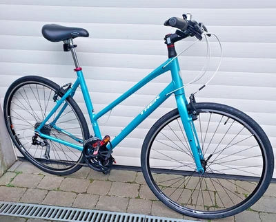 Damen Trek 7.3 FX Series Hybrid Fahrrad - Bild 1 von 4