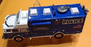Matchbox Real Working Rigs State Police E-ONE Mobile Command Vehicle RW022 von 2012 - Bild 1 von 8