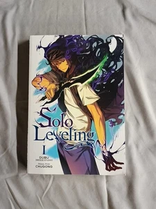 Solo Leveling, Vol. 1 - Paperback - Yen Press First Edition Full Color English - Picture 1 of 6