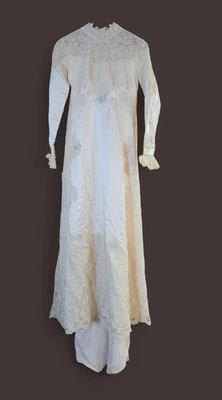 Vtg 1960s Ivory Lace Wedding Gown Long Train High Neck Bride Costume Dress Sm/M - Image 1 of 4