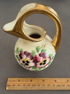 HAND PAINTED PURPLE FUCHSIA PANSY FLOWER GOLD TRIM HANDLED PITCHER HONEY JUG - Picture 1 of 5