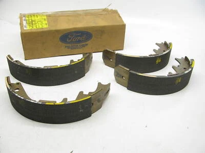 NUEVO GENUINO - OEM Ford F3UZ-2200-A Zapatas de freno de tambor 11 1/32 X 2 1/4" Foto 1 de 3