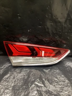 2018-2019 HYUNDAI SONATA LEFT INNER TAIL LIGHT OEM  92403-C2500 - Image 1 of 4
