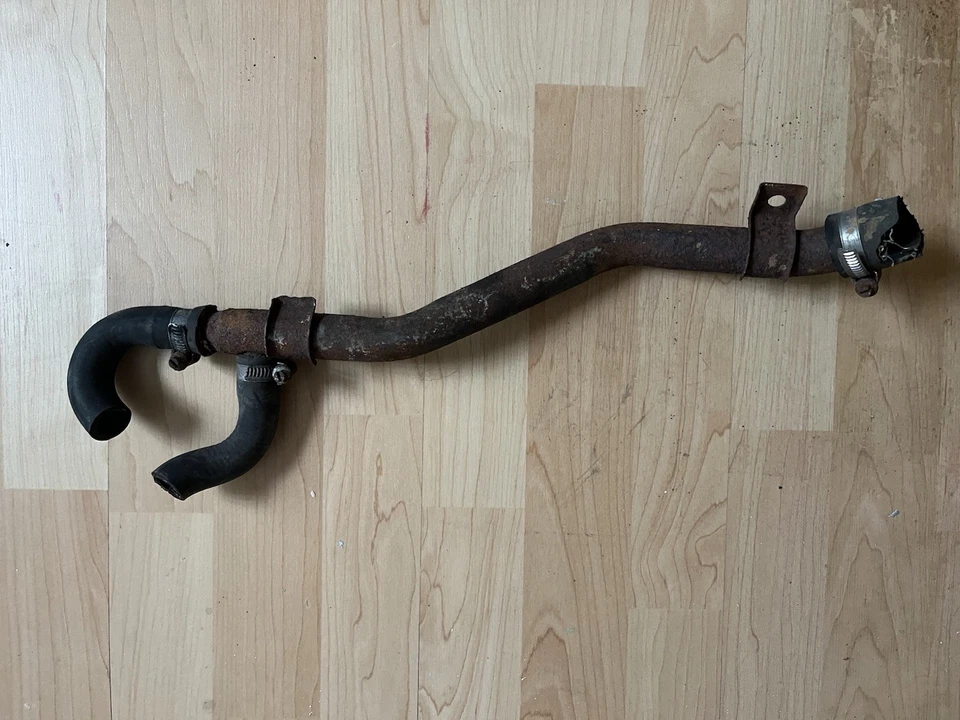 FORD ESCORT XR3i / ORION 1.8 16V RADIATOR WATER PIPE GENUINE - Image 1 of 1