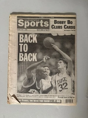 Duke vs. Michigan 1992 NCAA CAMPEONATO FINAL NY DIARIO PERIÓDICO 4/7/92 Foto 1 de 4