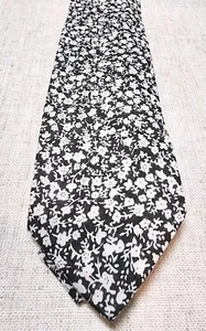 New Men Croft & Barrow Floral Slim Neck Tie Black White Classy Work Wedding Prom - Picture 1 of 8