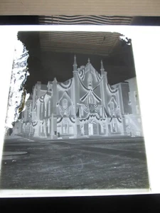 GLASNEGATIV ENDE 1800, WESTERN MASSACHUSETTS? FAHNE AUF INNENSTADTGEBÄUDE-3 - Bild 1 von 1