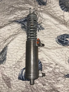 RMC Engineering pneumatischer LUFTZYLINDER trocken Schüttgut automatischer Kuppeldeckel ASY002 ASY002RMCV - Bild 1 von 4
