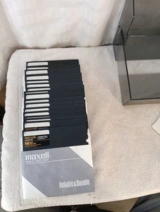 17 Maxell MD2-HD Rohlinge 5 1/4 5,25 Disketten Diskette 80 Spur DS HD + Hüllen - Bild 1 von 8