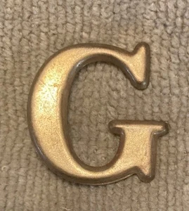 Original GUERRA CIVIL Latón LETRA DE EMPRESA “G” Insignia para gorra KEPI, NUEVO EN STOCK - Imagen 1 de 5