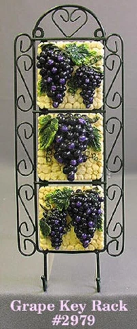 NEW PURPLE GRAPES CERAMIC TILE 2 HOOK KEY HOLDER WALL PLAQUE 16" x 7" NEW IN BOX Cover