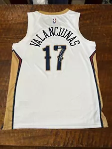 Jonas Valanciunas Signed New Orleans Pelicans Jersey PSA DNA Coa Autographed - Picture 1 of 6