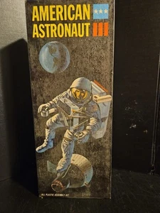 1967 Aurora American Astronaut Factory Sealed Model Kit No. 409-100 - Picture 1 of 11