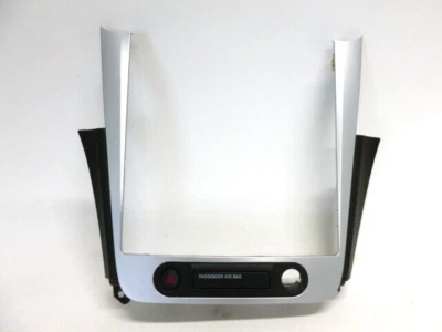 Borde de radio para tablero Chevrolet Malibu plateado/negro cromo 08-12 Foto 1 de 4