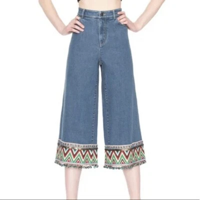 Вышитые укороченные джинсы бохо Alice + Olivia Beta размер 28 - Изображение 1 из 4