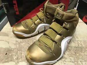 USED MENS NIKE AIR ZOOM Lebron IV 4 ALL STAR GOLD 314647 711 SZ 9.5 AUTHENTIC - Picture 1 of 12