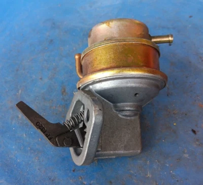 Toyota Pickup 1969 bomba de combustible mecánica 1067 Foto 1 de 4