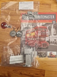 HACHETTE 1/12 COSTRUISCI IL CLASSICO ROUTEMASTER BRITAINS AUTOBUS PIÙ ICONICO NUMERO 25 - Foto 1 di 2