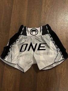 VENUM UFC FIGHT NIGHT PRO LINE SHORTS MEN’S White Large New - Picture 1 of 9