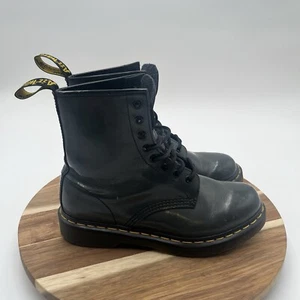 Doc Martens Women's 1460 Gray Patent Leather Lace Up Boots Size 8 US - Picture 1 of 10