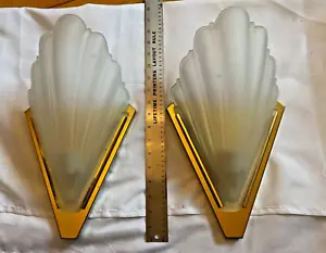 2) Indoor/Outdoor Triangle Thick Glass & Metal Wall Light/Sconce, nice look! - Picture 1 of 6