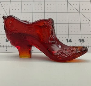 Vintage Mosser Bowtie and Scrolls Ruby Red Glass Shoe - Picture 1 of 18