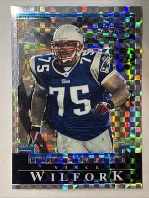 2004 Bowman Chrome Xfractor #133 VINCE WILFORK Rookie 142/250 HOF!! - Image 1 of 2