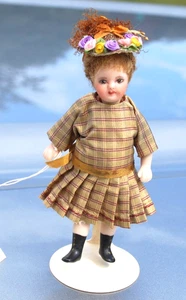 MUÑECA MUJER PORCELANA ARTISTA MAREE MASSEY "Hallie" 5" con etiqueta, pagada $175 - Imagen 1 de 15
