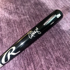 ADAM WAINWRIGHT (St. Louis Cardinals) Signed Black Rawlings BAT Beckett (BAS) - Picture 1 of 6