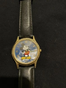 mickey mouse watch - Picture 1 of 3