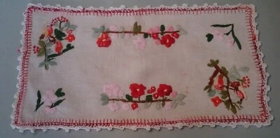 Napperon ancien lin brodé - Photo 1/4