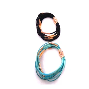 PULSERAS DE TUBOS DE CUERO/ORO DE GAMUZA NEGRA MULTICAPA Y GAMUZA TURQUESA - Imagen 1 de 10