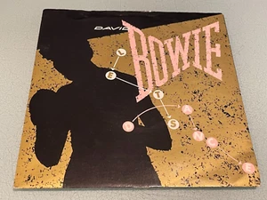 David Bowie - Let's Dance - Cat People - Vinyl Record 7" Single 1983 EMI America - Picture 1 of 4