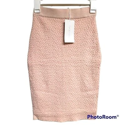 Falda lápiz grande Lucy Paris rosa claro textura guijarro tejida elástica cintura alta Foto 1 de 4