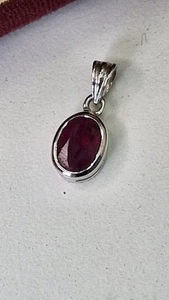 14K White Gold Ruby Pendant Dainty 8mm VGC - Picture 1 of 11