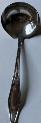 "Cucharón para servir Holmes and Edwards Silverplate Jamestown 1916 6 1/2"" con monograma J" Foto 1 de 4