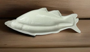 Antiguo plato de pescado de vidrio de leche Atterbury. Pat 4 de junio de 1872 - Imagen 1 de 4