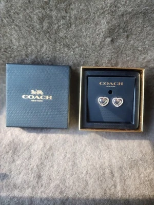 Pendientes Coach Pearl Heart❤️ Halo Oro Rosa/Plata (Coach F67147) ¡NUEVOS CON ETIQUETAS! Foto 1 de 4
