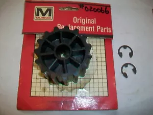 Nuevo de Lote Antiguo Cortadora de Césped Accionamiento Piñón Engranaje con 2 Anillos de Retención #020066 - Imagen 1 de 2