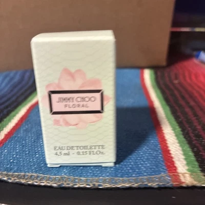 JIMMY CHOO FLORAL 4.5fl 0.15 Ml Nueva Caja Sin Abrir Foto 1 de 4
