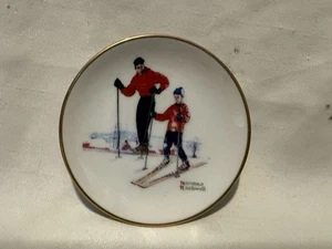 Norman Rockwell Four Seasons 3" Mini Plate Ski Skills Winter 1961 - Picture 1 of 4