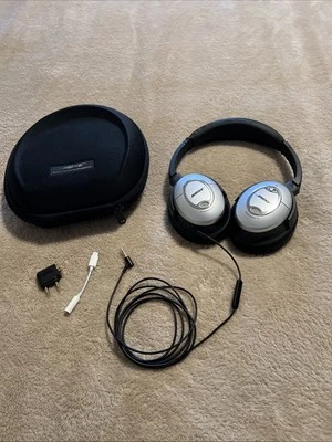 Bose QC15 QuietComfort 15 Wired Over-ear Headphones - Image 1 of 4