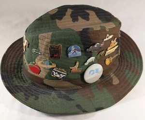 Souvenir Travel Pins On LL Bean Camo Bucket Hat Alaska Yellowstone Tennessee++ - Picture 1 of 17