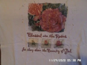 NEU T-Shirt: Blessed Are The Roses For They Show Beauty Of God (weiß) Small - Bild 1 von 1