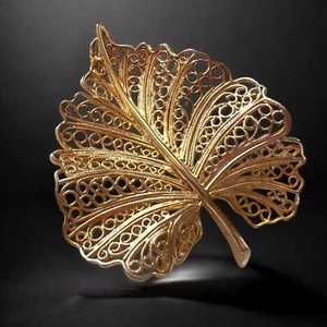 Lisner Filigree Leaf Brooch Gold Tone Vintage Signed Mid Century Autumn Pin - Picture 1 of 9