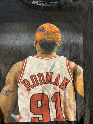 Dennis Rodman Mitchell & Ness T shirt L Chicago Bulls #91 Hall of fame PF C Cover