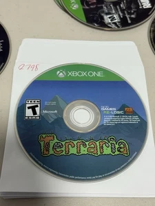 Terraria (Microsoft Xbox One) solo disco senza tracciamento #2798 - Foto 1 di 1