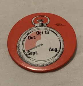 Pin botón cronómetro vintage septiembre octubre - Imagen 1 de 3
